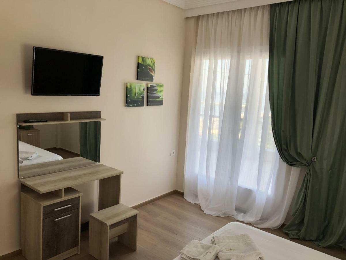 Elena'S Apartments Néa Mihanióna Kültér fotó